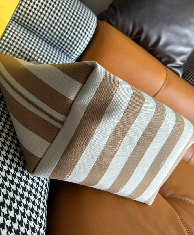 Fendi Large Roll 8BH425